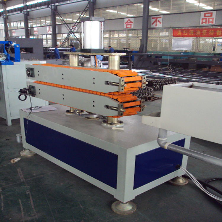 Tenghai Garden Pipe Equipment PVC Fiber Reinforced Flexible Pipe Production Line Extruded Flexible Pipe