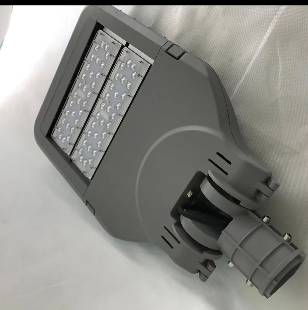 400W High Pole Light in the High Speed Service Area Source Manufacturer's Elevated Street Light Quality Worry Free New Yanguang