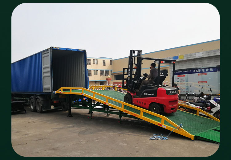 Weilin Qinli Mobile Container Unloading Platform Forklift Loading Ramp Bridge 10 Ton Loading Bridge Equipment