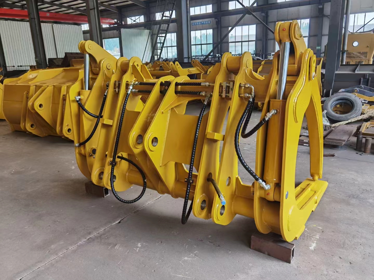 XCMG LW600KN Anti slip Clamp Loader Bucket Assembly Transmission Assembly