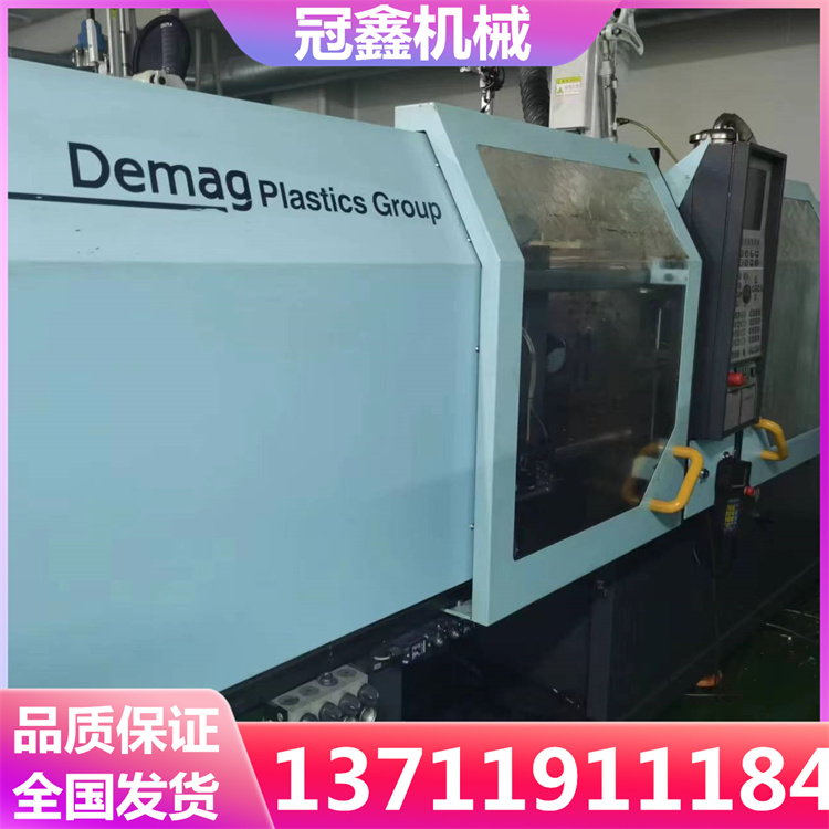 The DeMage 100T variable pump machine in the dust-free workshop production is well maintained for precision injection molding of thin-walled products