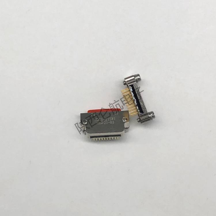 超小型盲配射频连接 器 SMP连接器 仑航电子 厂家直售