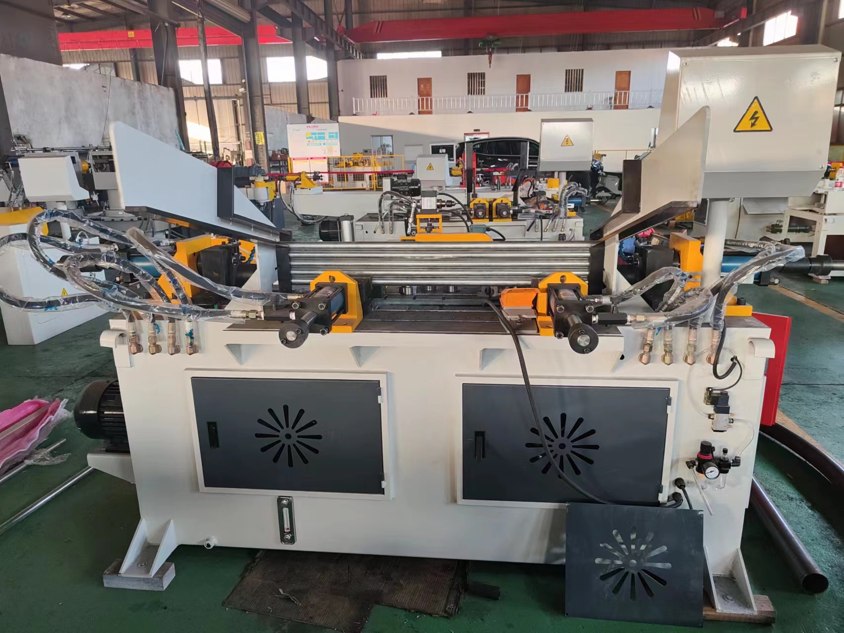 Hydraulic single head automatic loading and unloading of stainless steel metal pipe end forming machine for expanding the pier head of the pipe shrinking machine