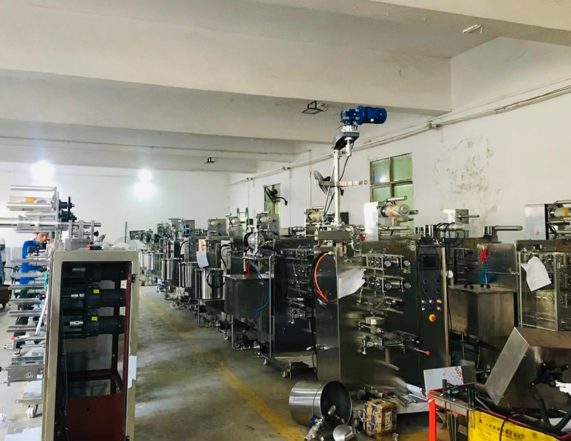 Liquid high-speed fully automatic traditional Chinese medicine liquid packaging machine Quality factory stock 100 bags/minute