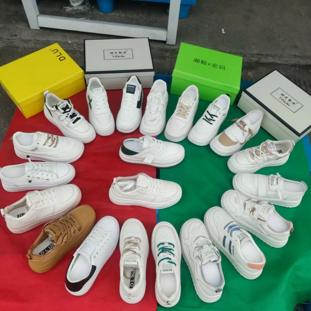 Wholesale inventory of manufacturers, live streaming shoe brands, tail goods, shoes with broken sizes, wholesale of a large number of street vendors, supply of men's and women's miscellaneous shoes