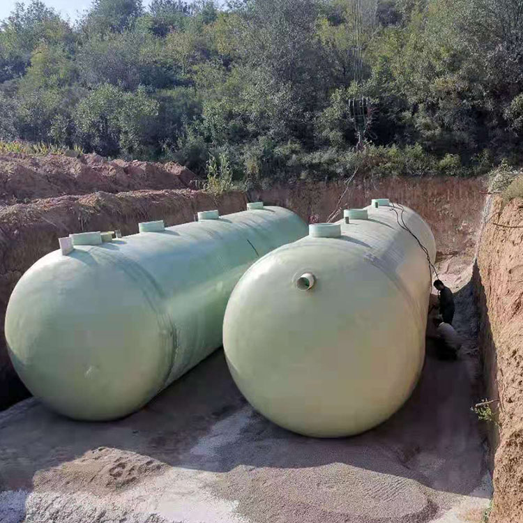 The manufacturer supplies various specifications of FRP winding Septic tank, sedimentation tank, rainwater collection tank, oil separator