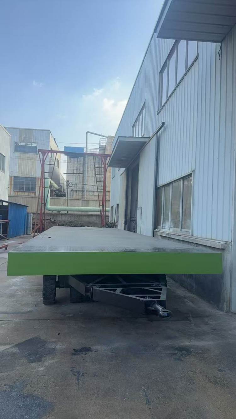十联重工 工厂用牵引式平板拖车 大吨位平板车搬运车 按需定制