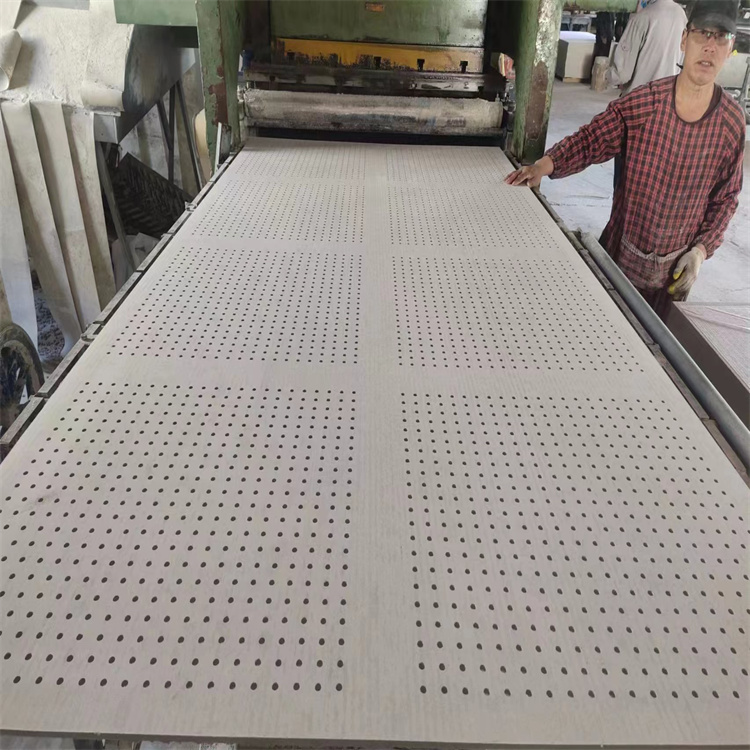 Calcium silicate perforated sound-absorbing board, ceiling of machine room wall, cement board, A-grade fireproof and mold resistant support customization