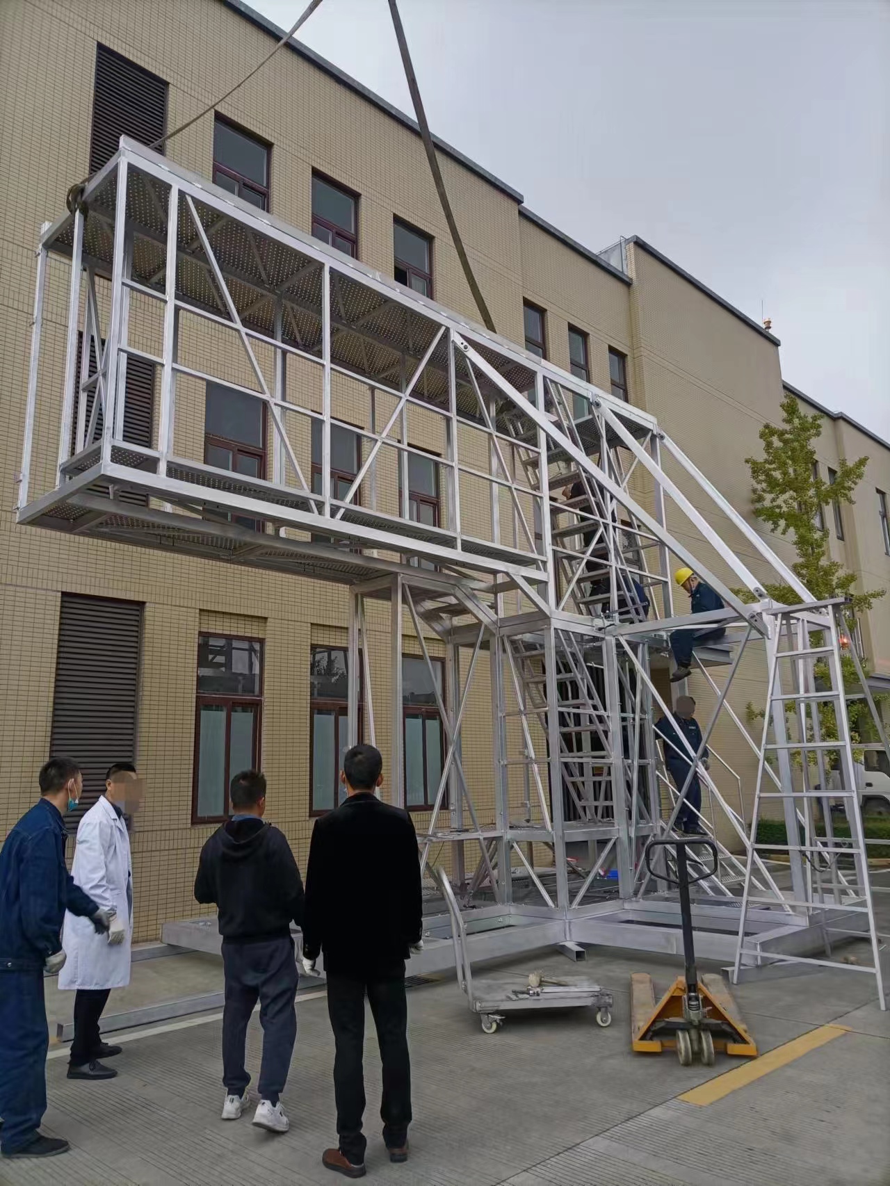 Yunhong Aluminum Alloy Aircraft Maintenance Platform Mobile Ladder Welding Aluminum Alloy Equipment