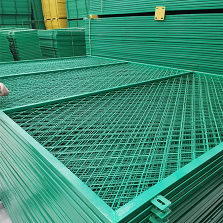 Comprehensive Bonded Zone Fence Enclosed Isolation Net Reinforcement Welding Customizable Green Immersion Plastic