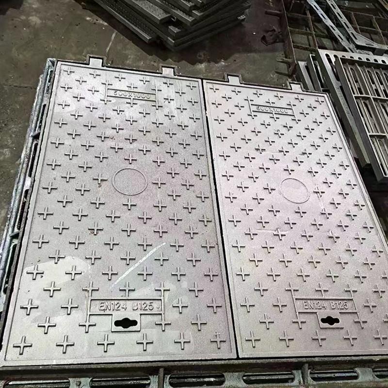 Light cast iron square well, ductile iron square well cover, community sewage and power inspection well cover plate, low bearing capacity, and low pedestrian movement