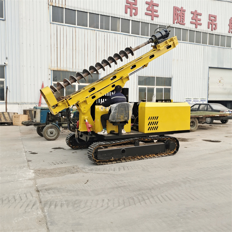 Solar power station crawler pile driver Western plan Photovoltaic drilling machine Rock layer soil layer drilling machine