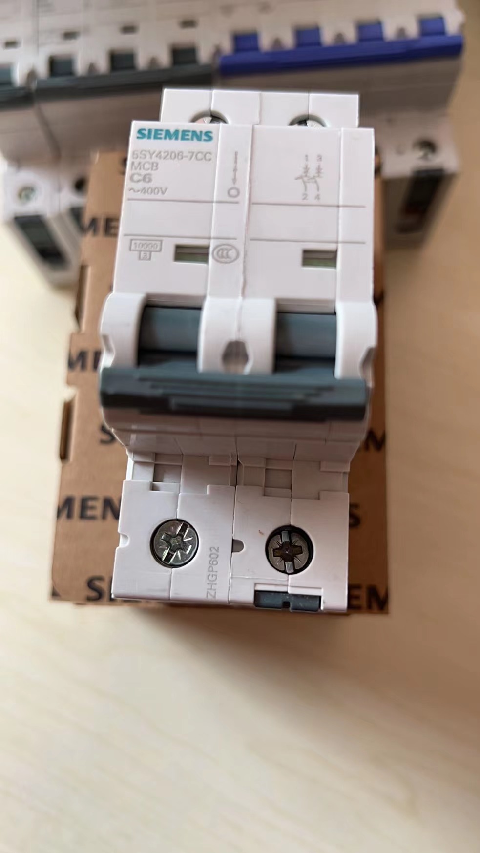 Siemens low-voltage distribution 5SY4206-7CC miniature circuit breaker