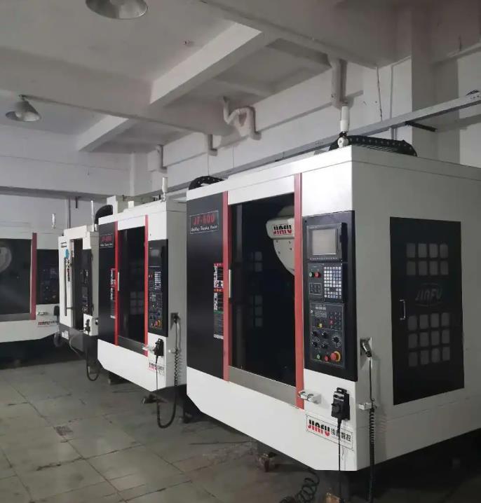 Free training for CNC gantry vertical CNC machining center high-speed parts mold processing factory