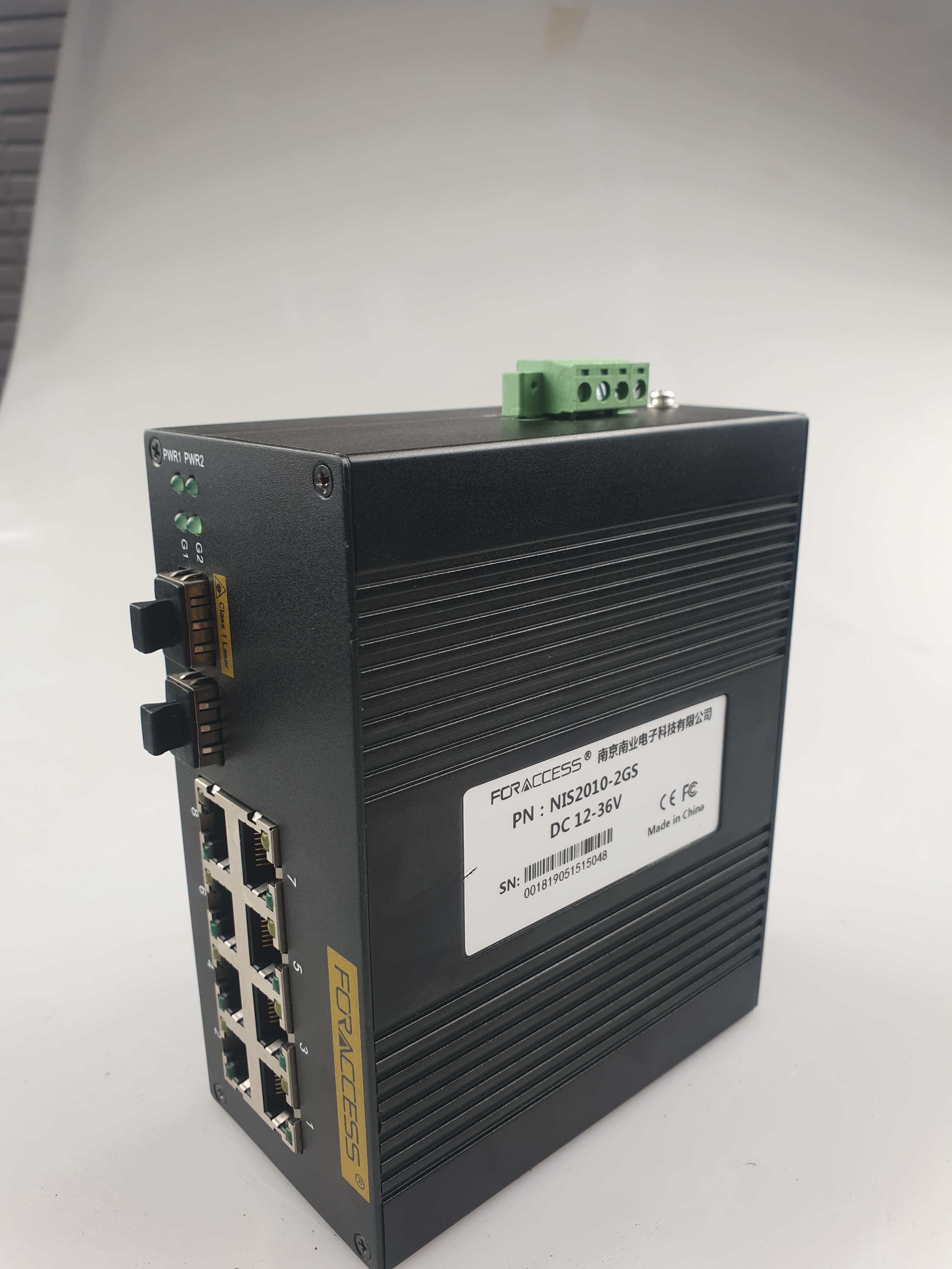 NIS2010-2GS Full Gigabit 2 Optical 8 Electrical Ethernet Industrial Switch Non Managed Rail Mount