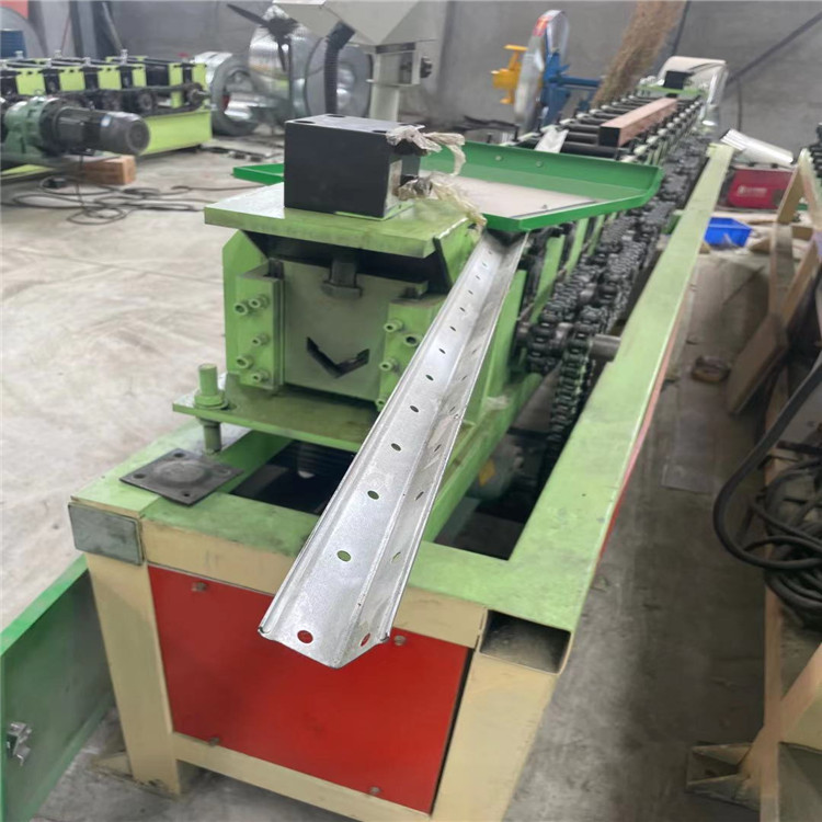 Export wooden box metal edging angle iron equipment angle iron strip card equipment punching and edging machine