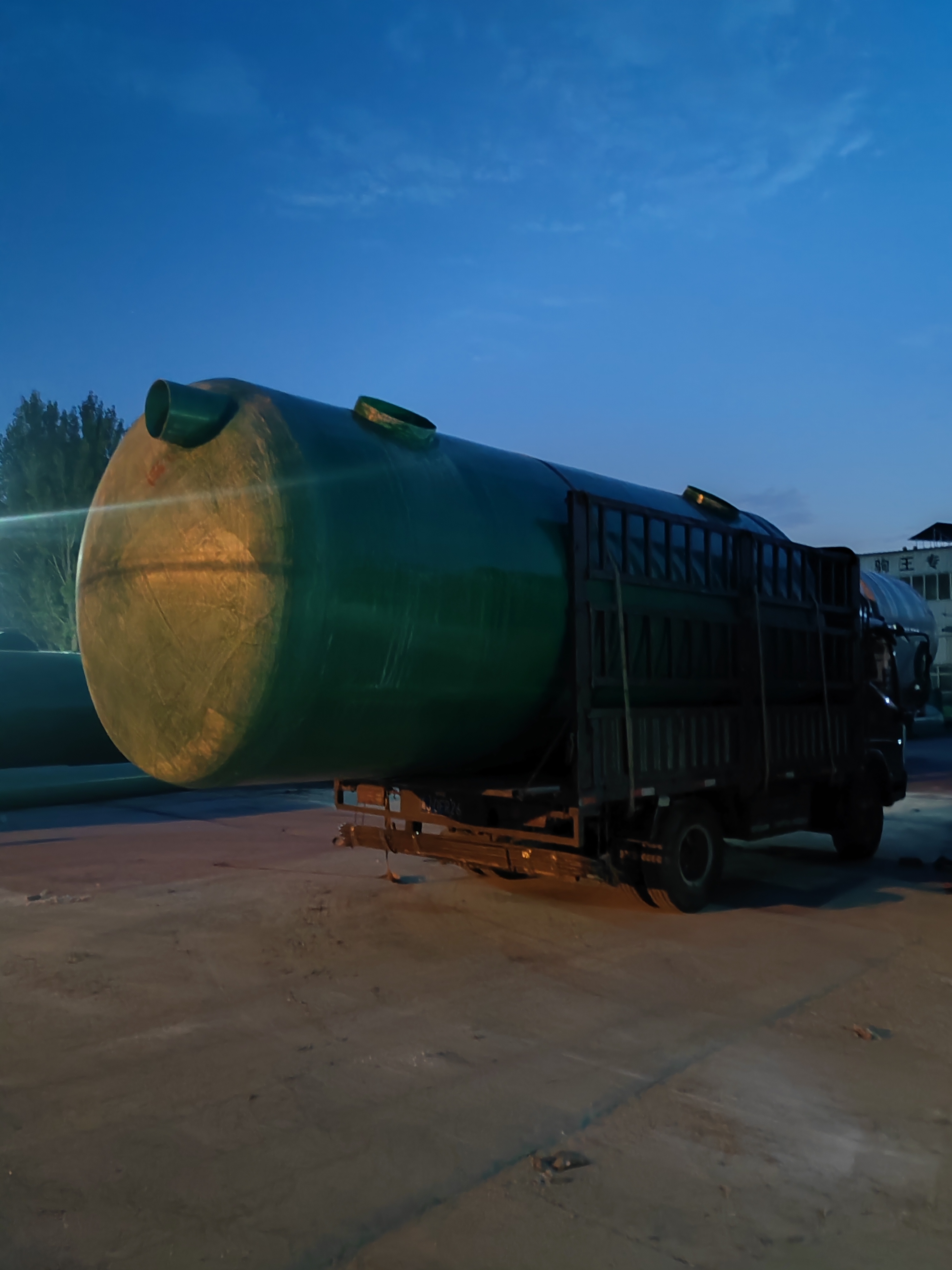 Manufacturer of Zhongxu Fiberglass Reinforced Plastic Integrated Winding Septic Tank with a volume of 1-100 cubic meters, fire water tank, sewage and fecal tank