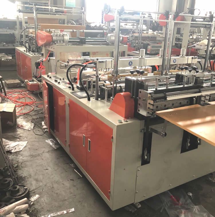 Tongzhuo fully automatic degradable material vest bag making machine, stable production, on-site installation and debugging