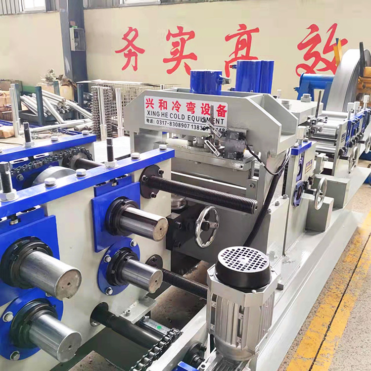 Automatic type changing CNC C-type steel tile pressing machine 80-300 endless shear punching and cold bending forming machine