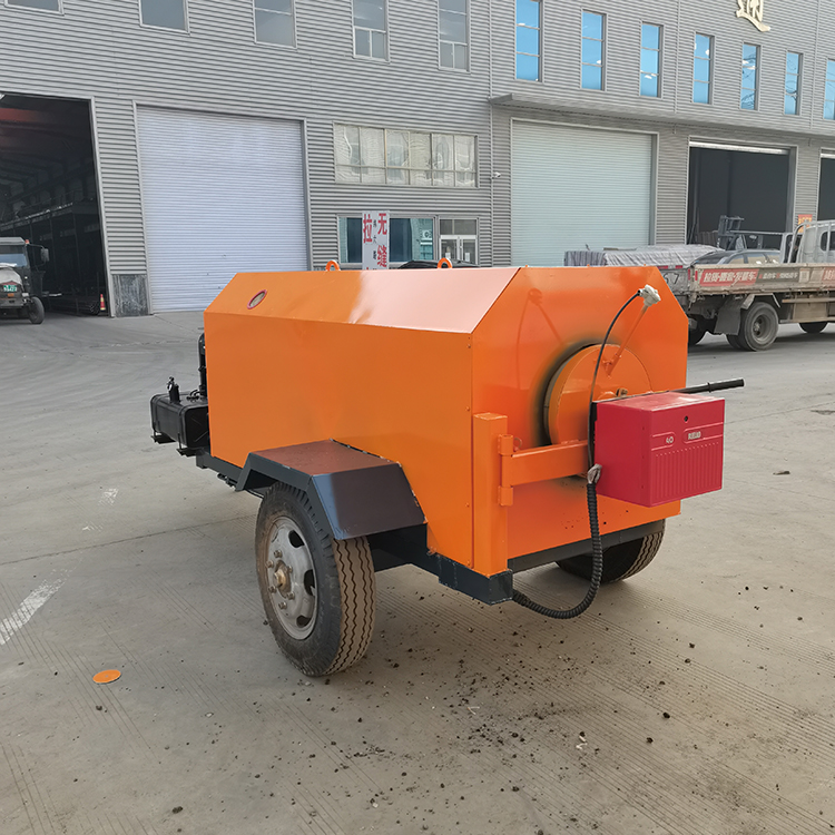 Asphalt mixer small road surface hot mixing, traction chassis, mobile high-speed road surface repair