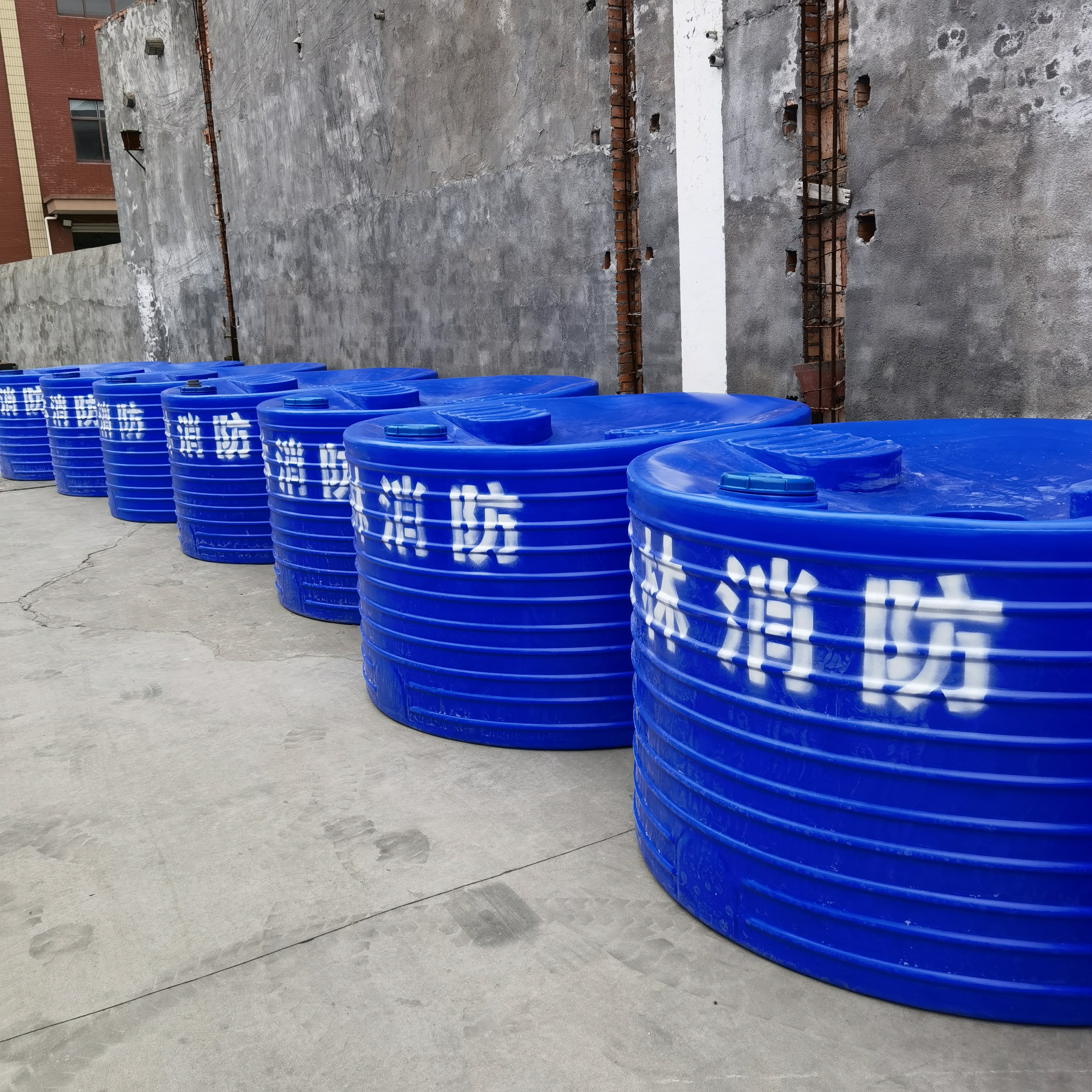 20 cubic meter forest fire bucket, large mountain forest rainwater collection bucket, 20 ton PE water storage tank, vertical circular rainwater bucket