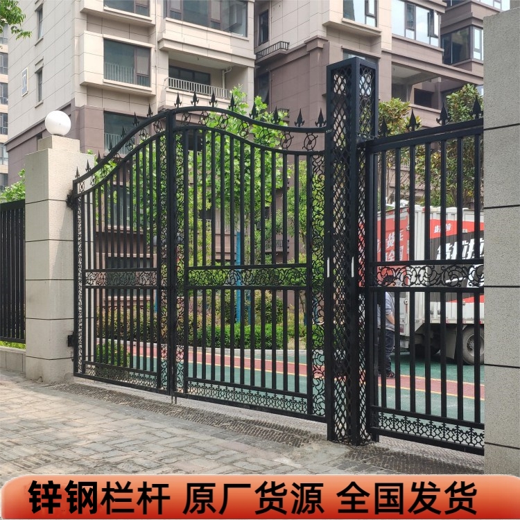 青 岛锌钢围墙护栏小区社区安全防护预埋组装 启华建材