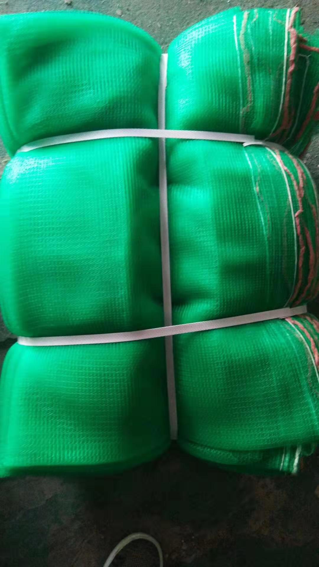 Manufacturer provides building dense mesh green high-density polyethylene protective mesh flame-retardant dense mesh safety vertical mesh