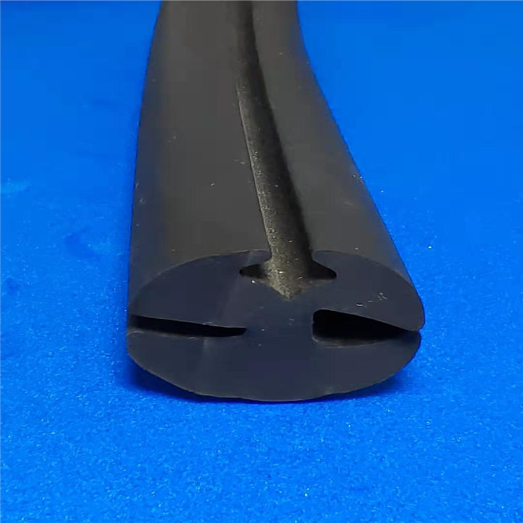 EPDM three port sound insulation strip, EPDM rubber strip, windshield rubber sealing strip, Peixuan