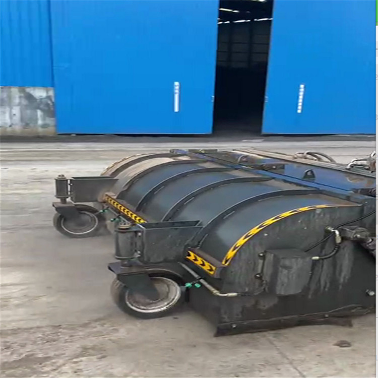 Retrofitting dust removal and sweeping machine Cement plant dust removal and sweeping vehicle Road surface debris and soil cleaning