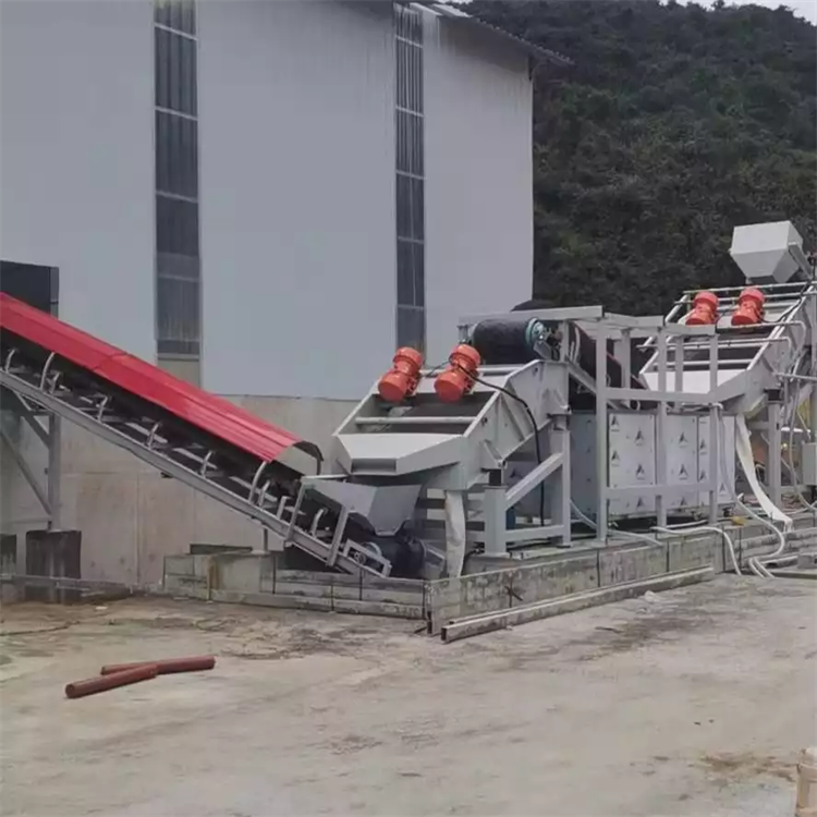 Large scale ultrasonic stone washing machine is a washing equipment used by China Railway, China Communications, and China Construction Engineering Corporation