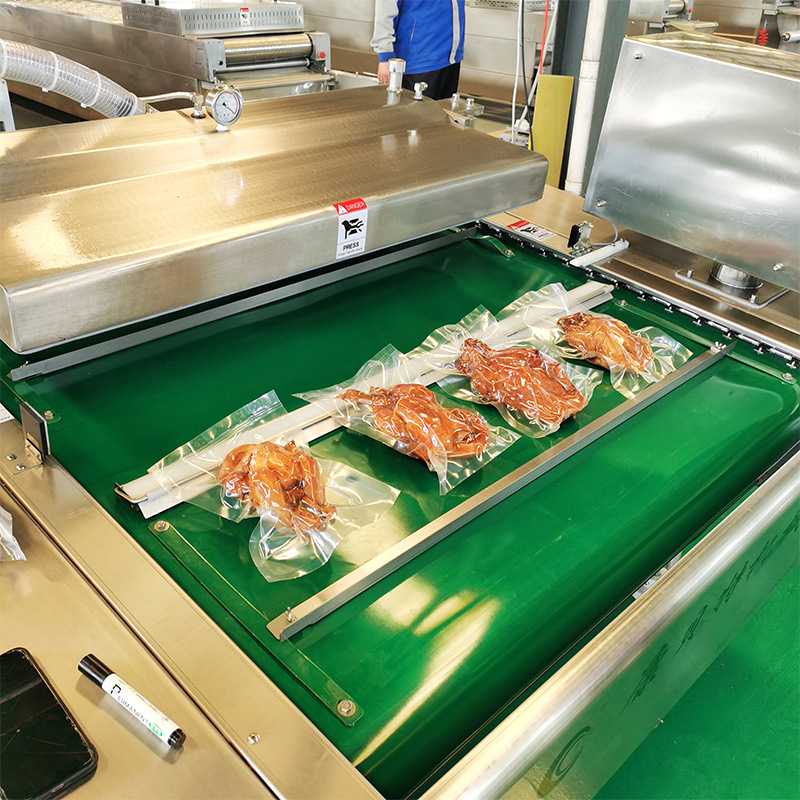 Food packaging Vacuum packing machine corn continuous rolling packaging machine double seal tilting support customization