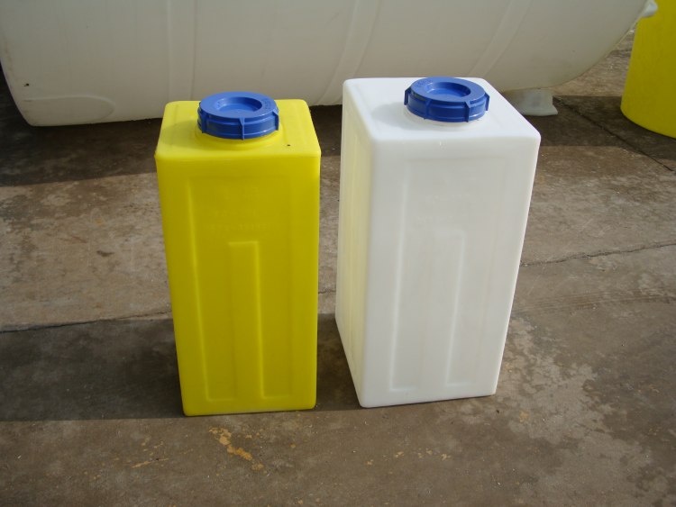 方形塑料桶水箱60L加药桶搅拌罐PE桶药箱食品级防腐桶方桶