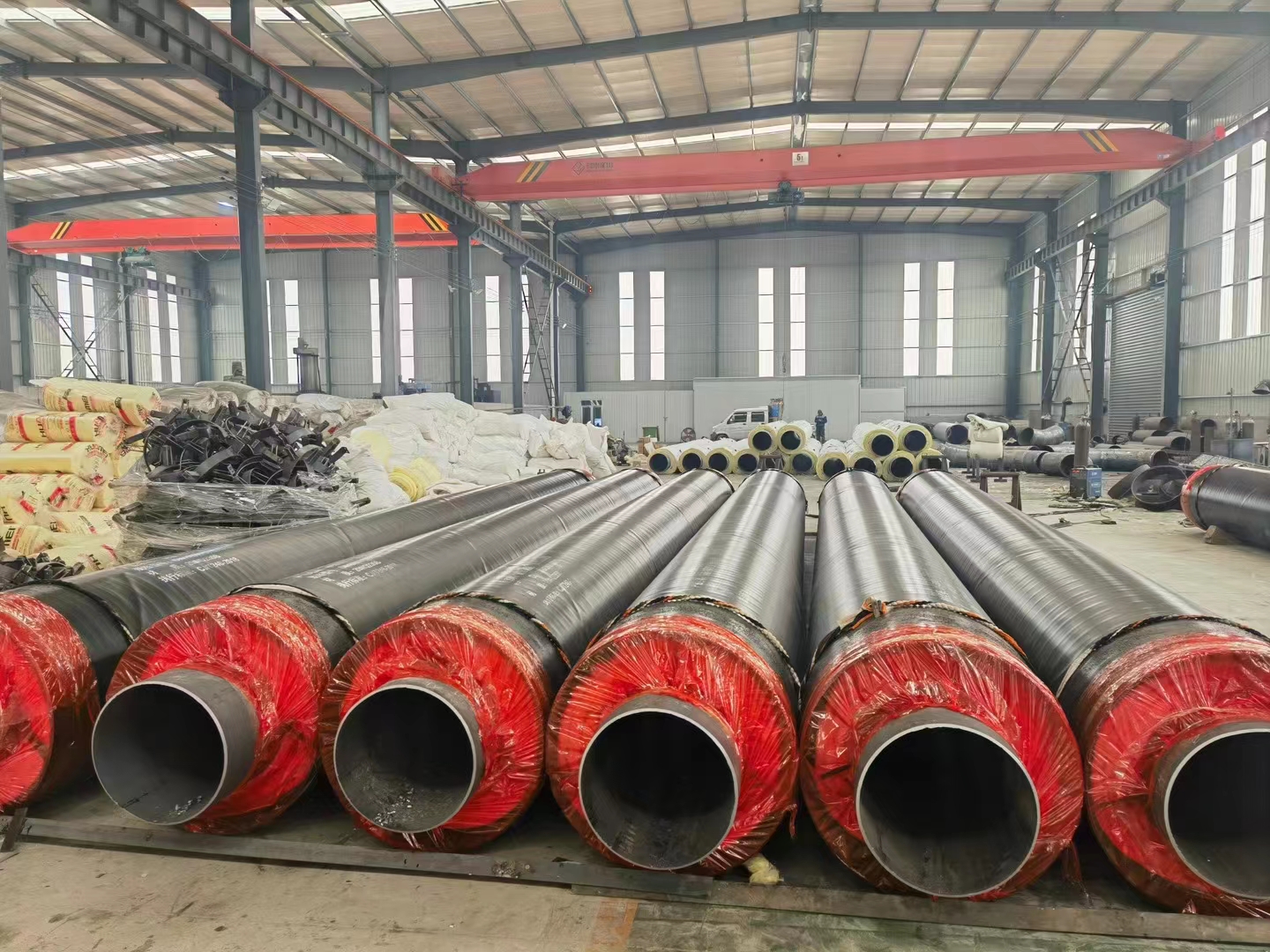 Fangda polyurethane insulation pipe, steel sleeve, steam insulation steel pipe, black jacket, outer sheath insulation pipeline