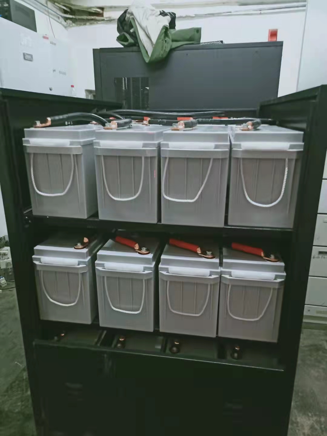 Installation and debugging of UPS uninterruptible power supply, battery, high-frequency power frequency machine, hospital specific supply package, in the computer room