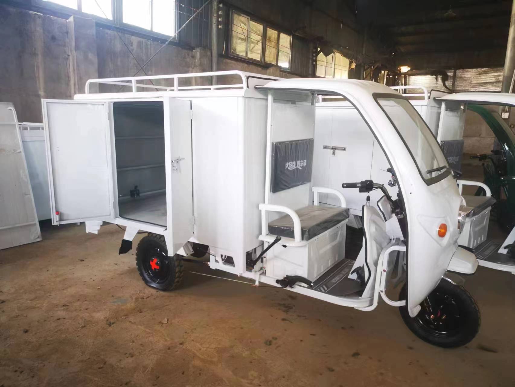 Licensed electric tricycle special for express Electric trike box type