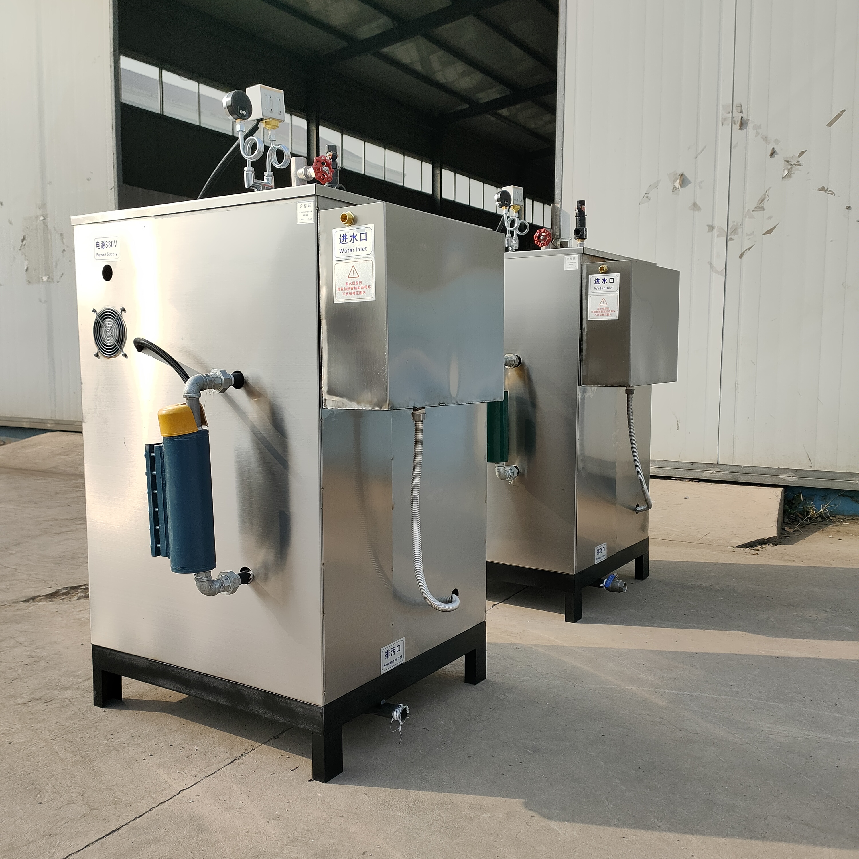 Electric heating steam generator with an output of 50 kilograms Electric heating steam boiler with a capacity of 36 kilowatts Bridge maintenance machine