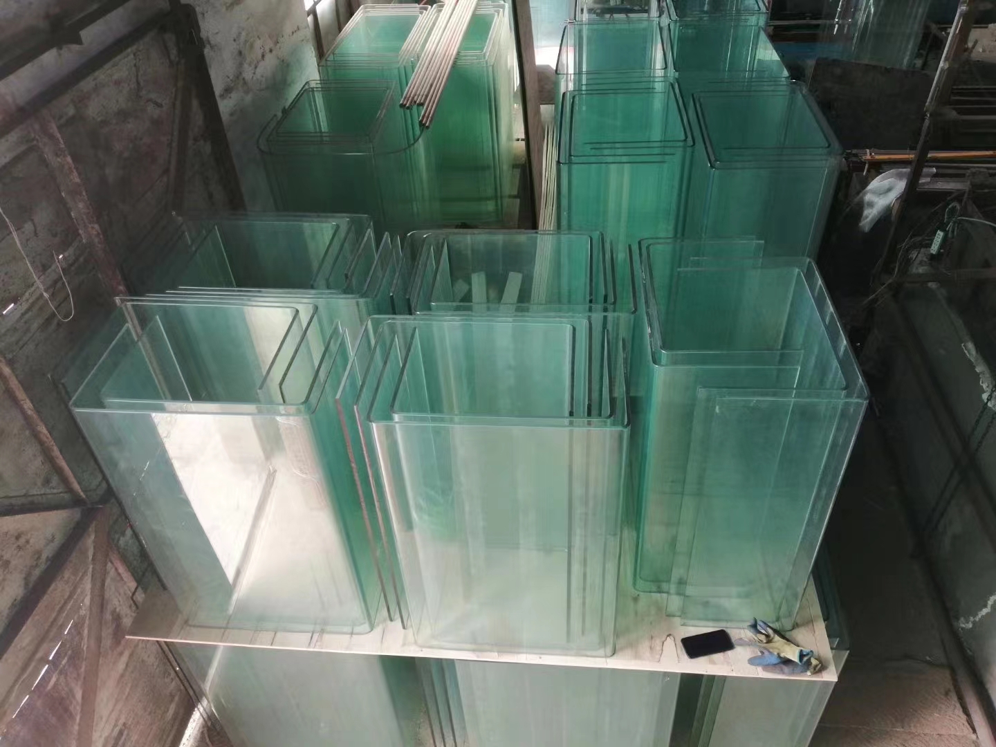 Manufactured by the manufacturer to produce hot bending shaped glass, curved glass, bent glass, tempered hot bending glass, and customized processing