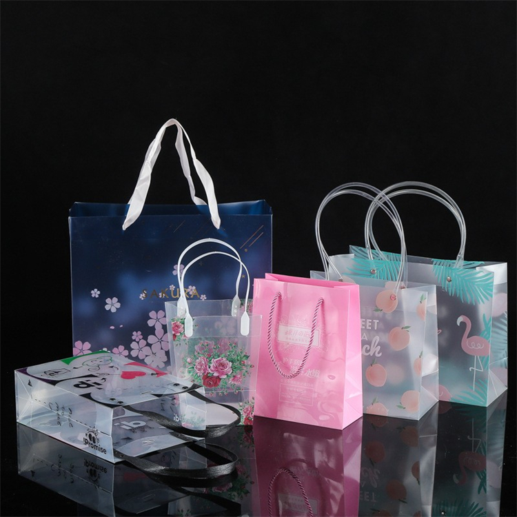 Ruihang PP handbag transparent gift packaging bag PVC cosmetics cartoon plastic bag customization