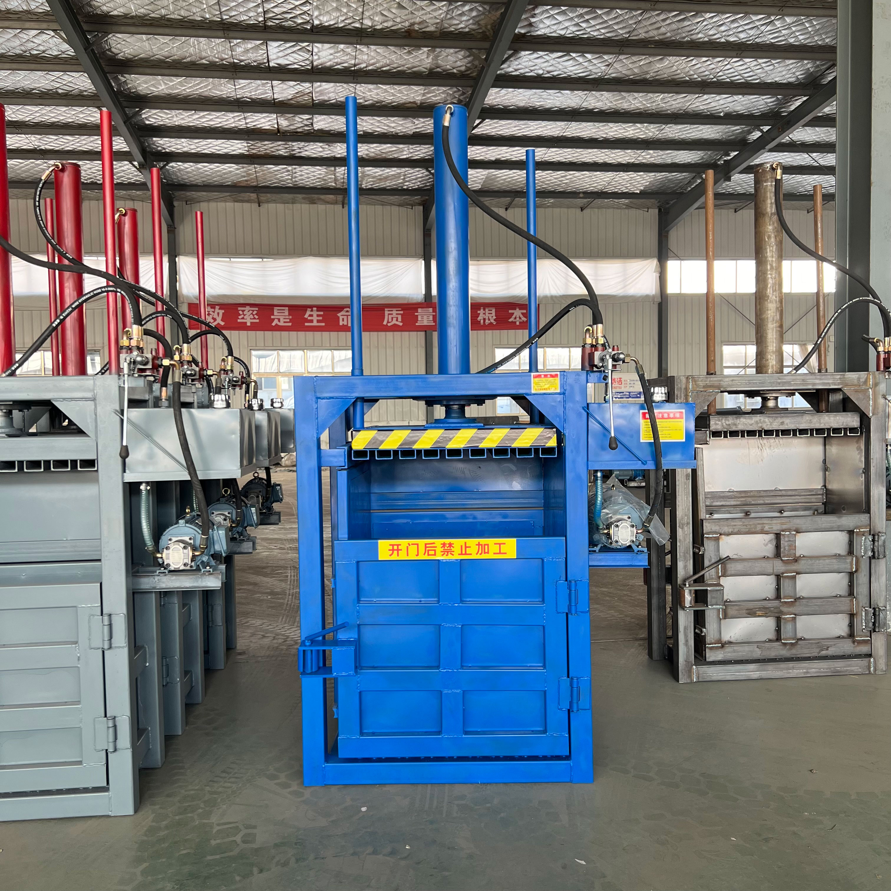 Vertical single cylinder hydraulic packaging machine waste plastic film compressor drip irrigation belt waste bundling machine