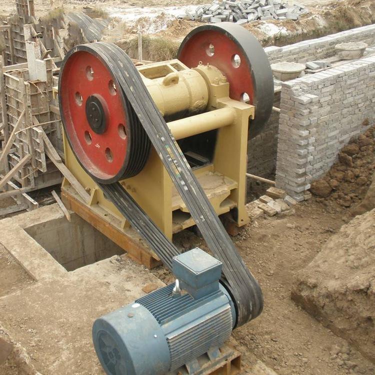 Large E type coarse crusher, Qingshi E crusher, concrete, sand, mud, limestone crusher, Guangxin Machinery