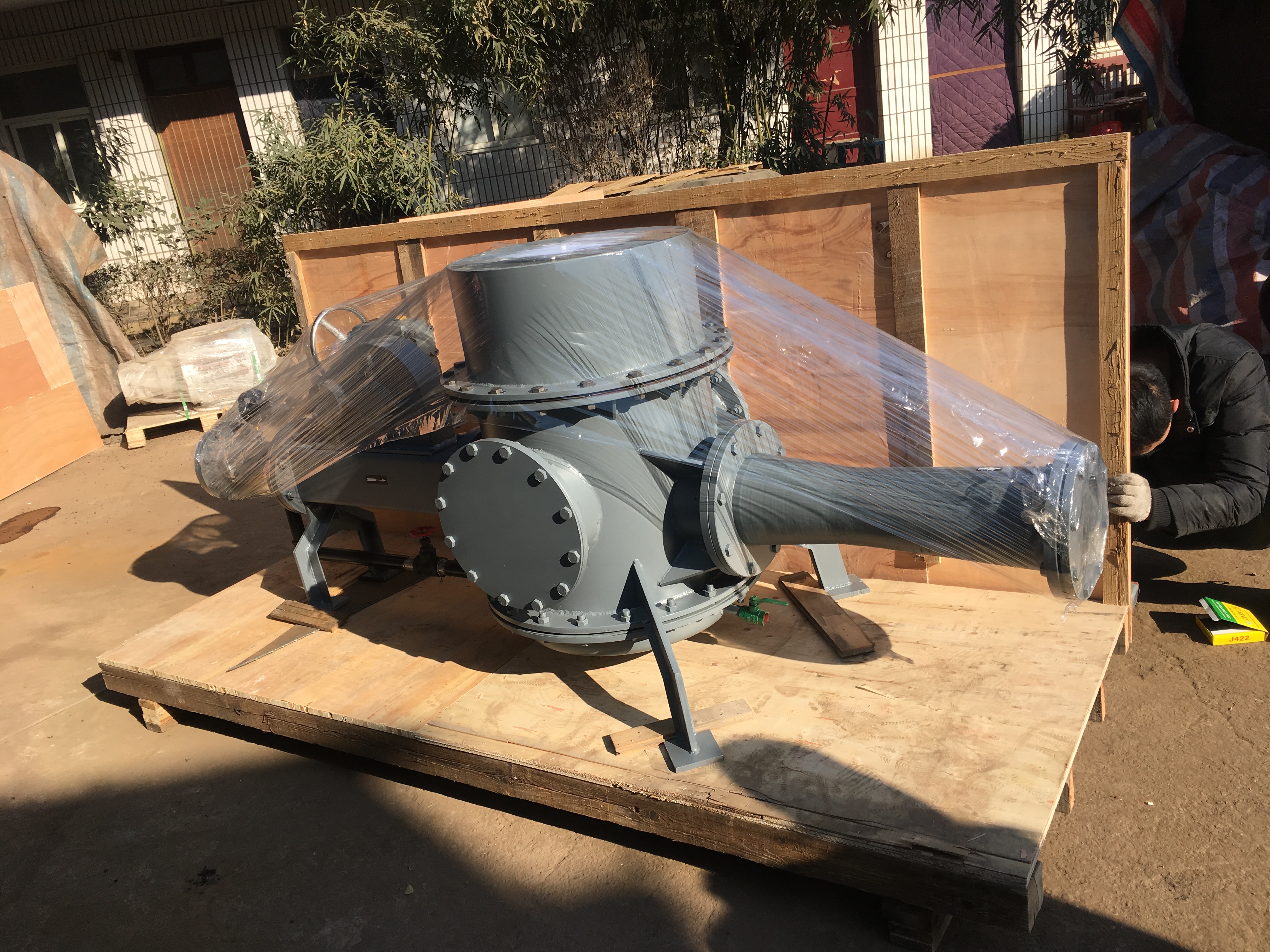 High efficiency ash removal by the ash conveying equipment under the dust collector of the power plant in the Manda conveying system equipment