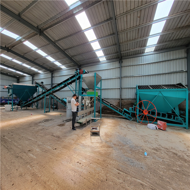 Longshen Machinery can customize small, medium and large Manure production line complete set of granular fertilizer production line equipment