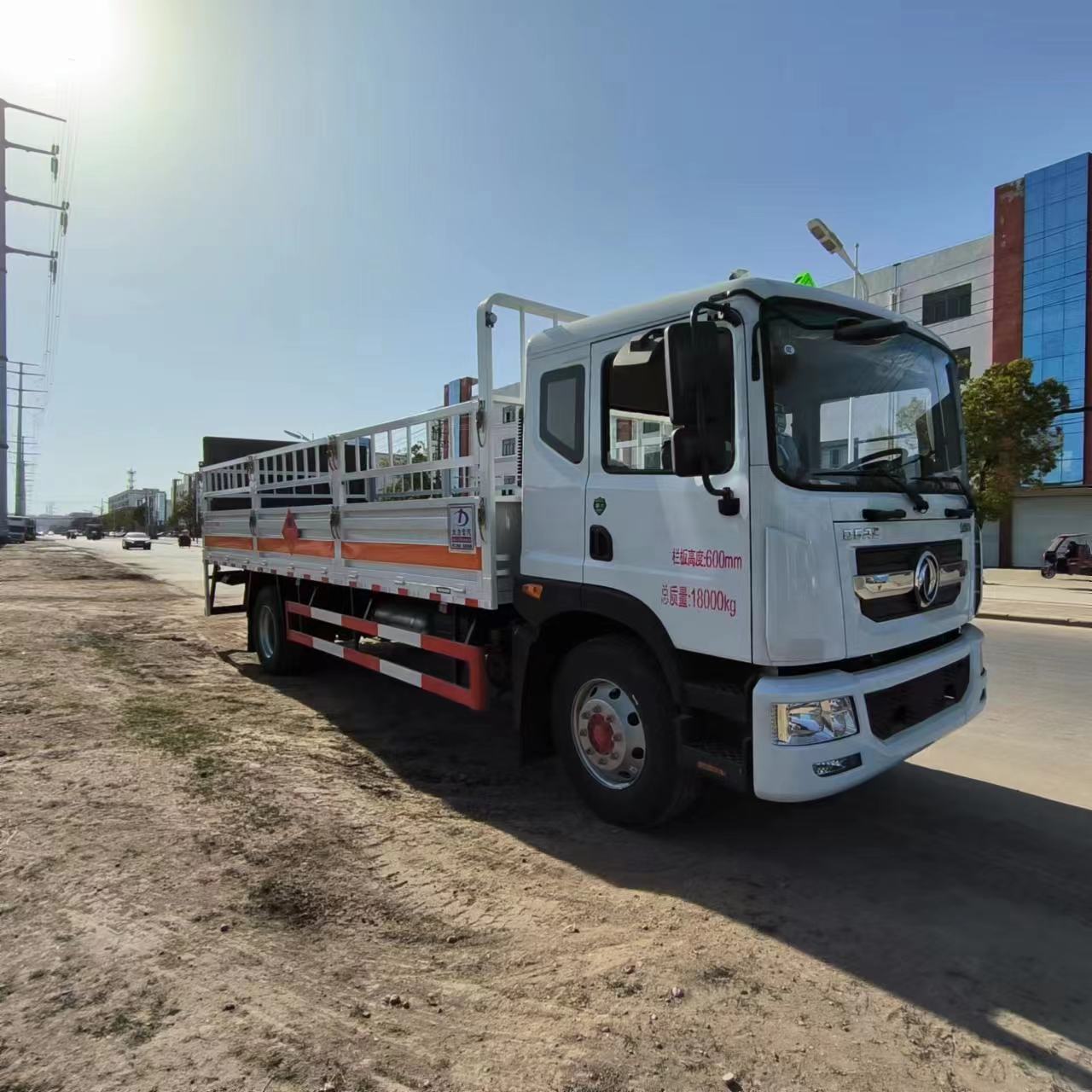 Gas cylinder truck Dangerous goods truck Class II flammable Liquefaction of gases Liquefied petroleum gas Natural gas dangerous truck