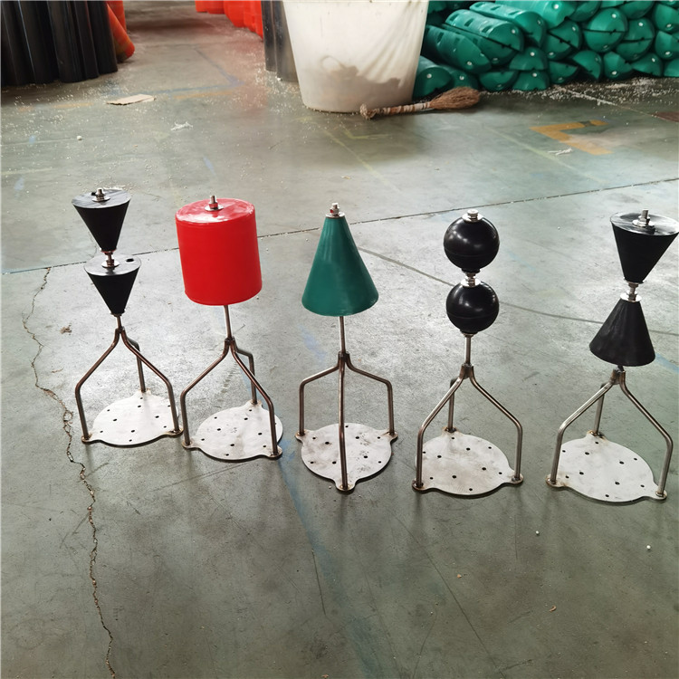 Introduction to the 1-meter diameter polyethylene rolling plastic lamp buoy for offshore identification and positioning of floating drums