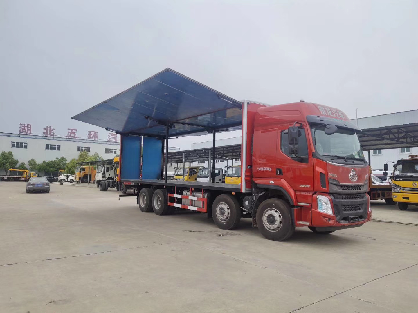 Skeleton Flying Wing Dangerous Goods Box Type Semi trailer Dangerous Chemicals Transport Vehicle Source Manufacturer Supports Carriage Customization