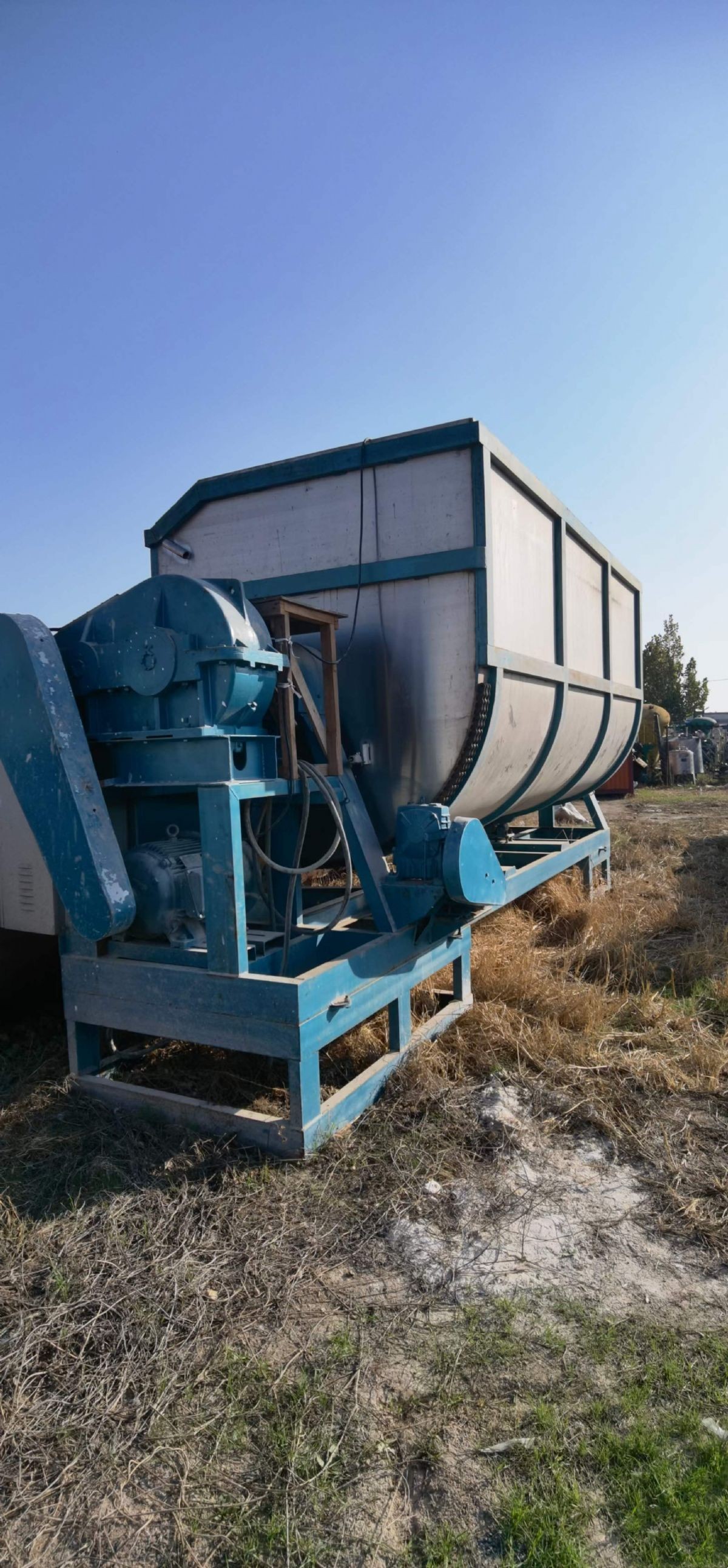 Used real stone paint mixer, stainless steel vacuum spiral belt mixer, flipping mixer