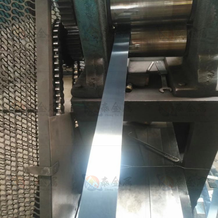 10 # steel strip spot longitudinal cutting and leveling, manufacturer customized processing and distribution of 0.20-4.5mm cold rolled strip steel