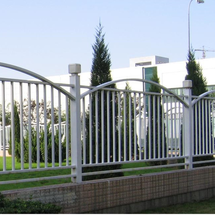 Tailong Galvanized Steel Pointed Fence School Factory Zinc Steel Fence Park Villa Spray Plastic Iron Fence