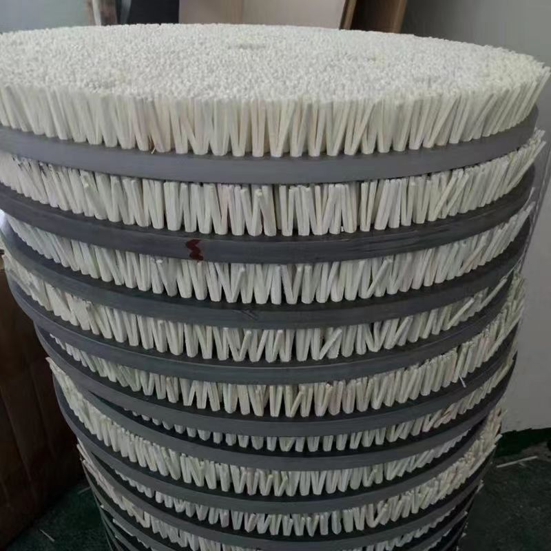 The manufacturer provides sisal disc brushes for industrial machinery cleaning and cleaning, disc brushes for mirror polishing and polishing, and disc brushes with complete models that support customization