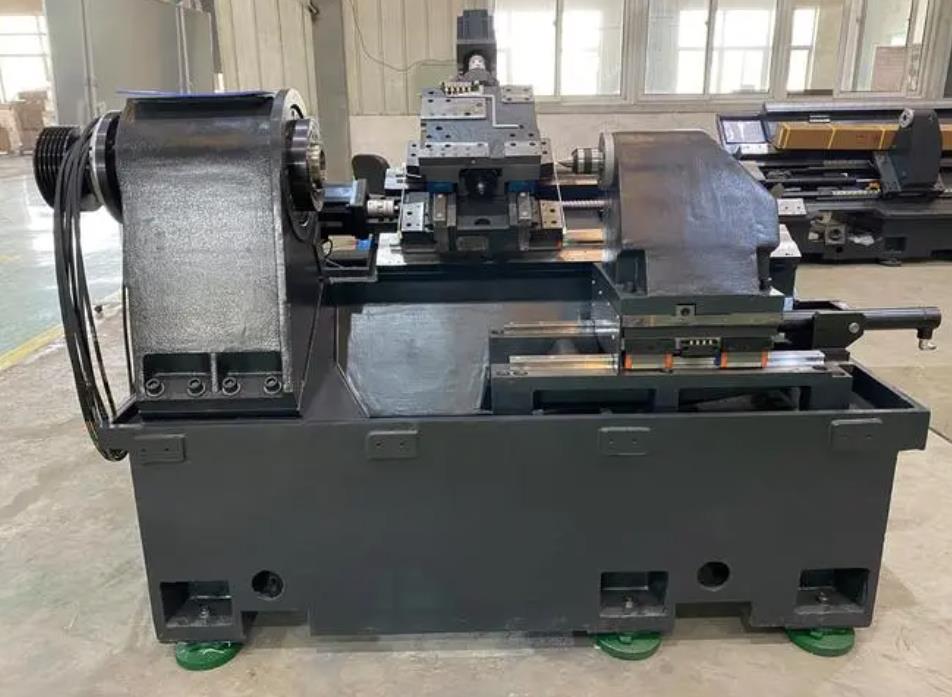 Fully automatic CNC lathe precision hardware parts processing, high-speed cutting machine tool, fast tool change speed, reliable quality